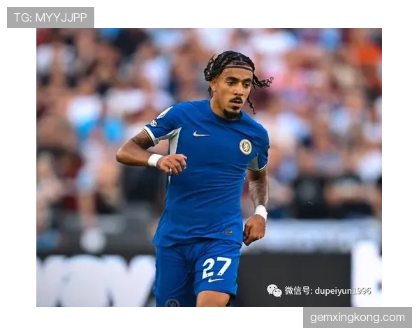 库尔图瓦转型后防出球核心：本赛季角色演变与战术适配分析